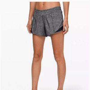 Lululemon Hotty Hot Low Rise Short 4”
